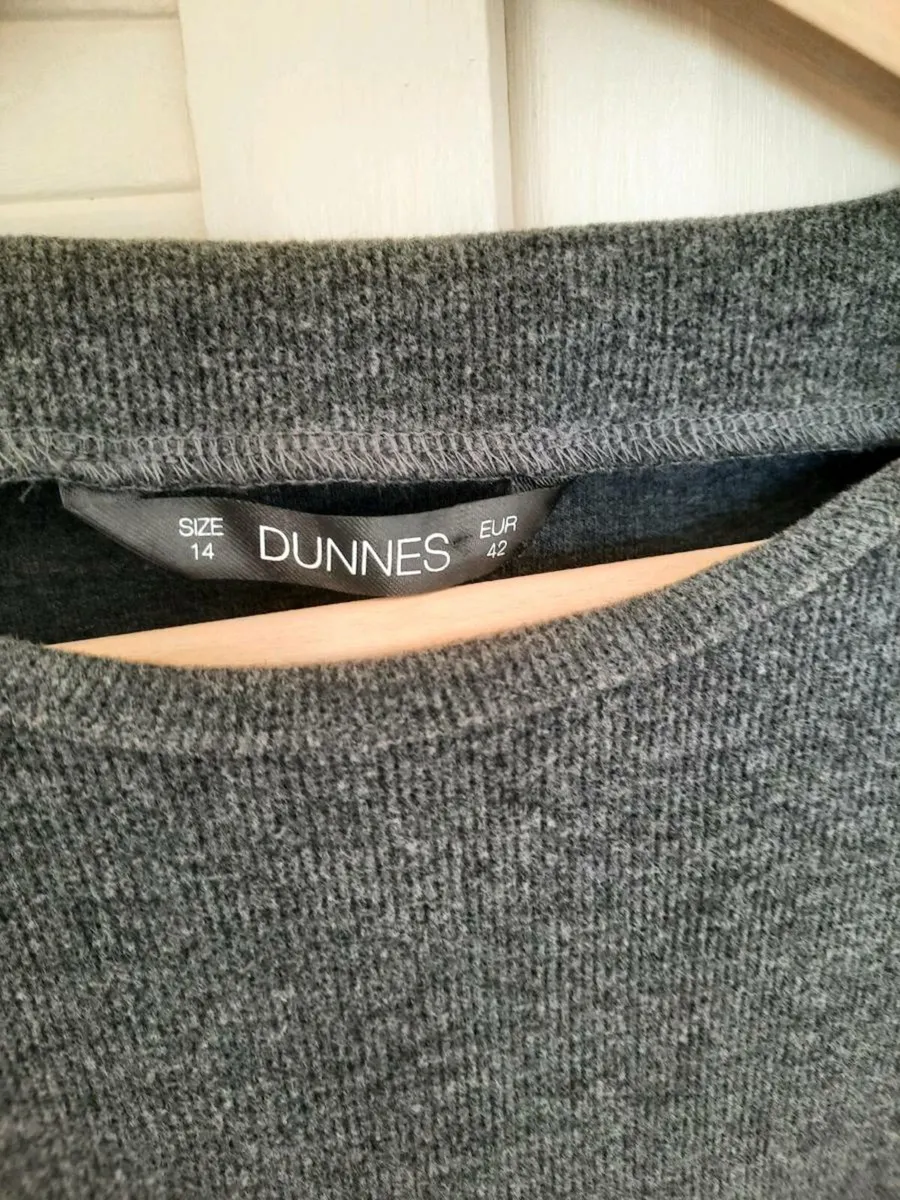 Dunnes stores grey  Dress - Image 3