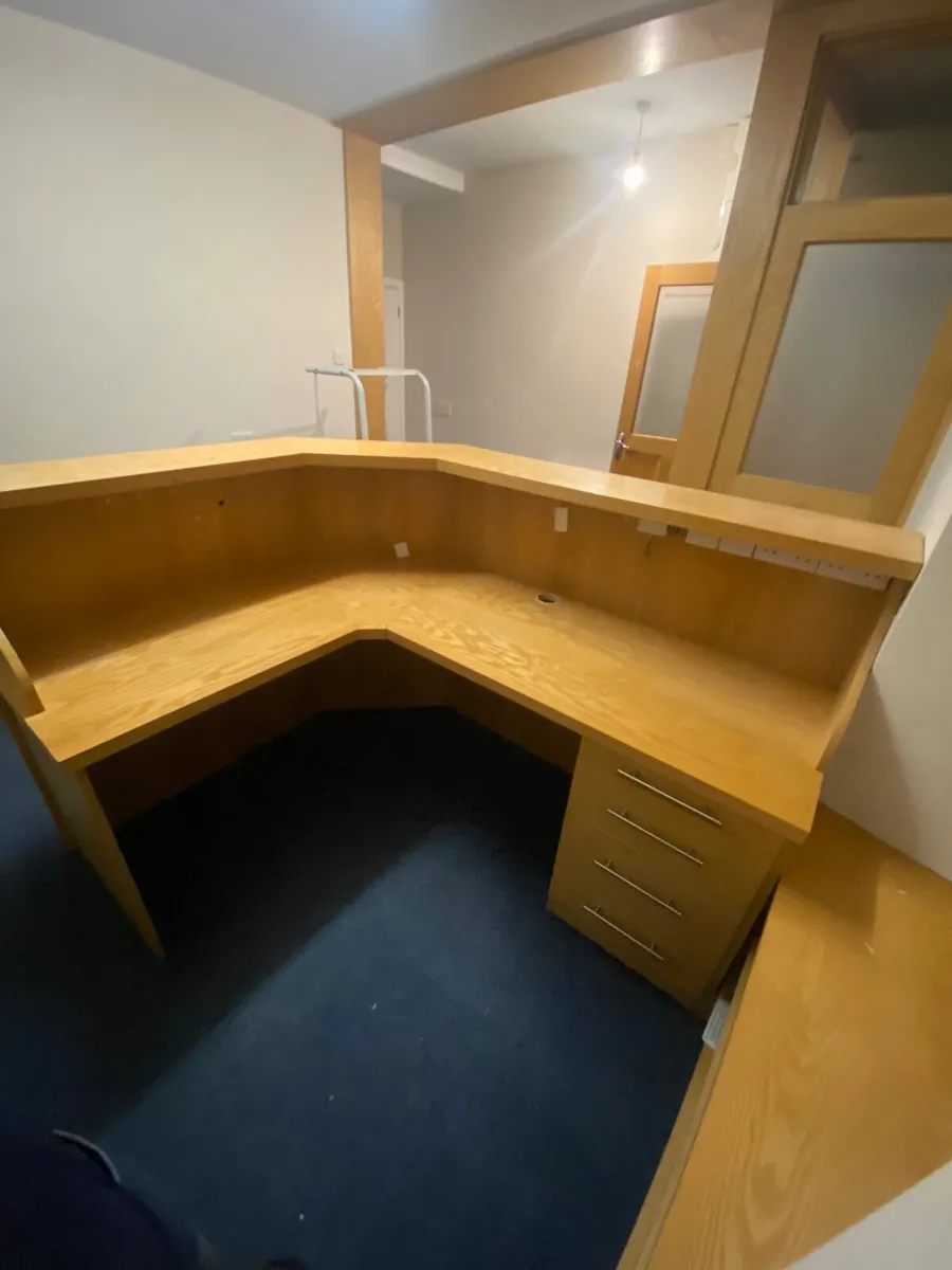 Office Reception Desk - Image 3