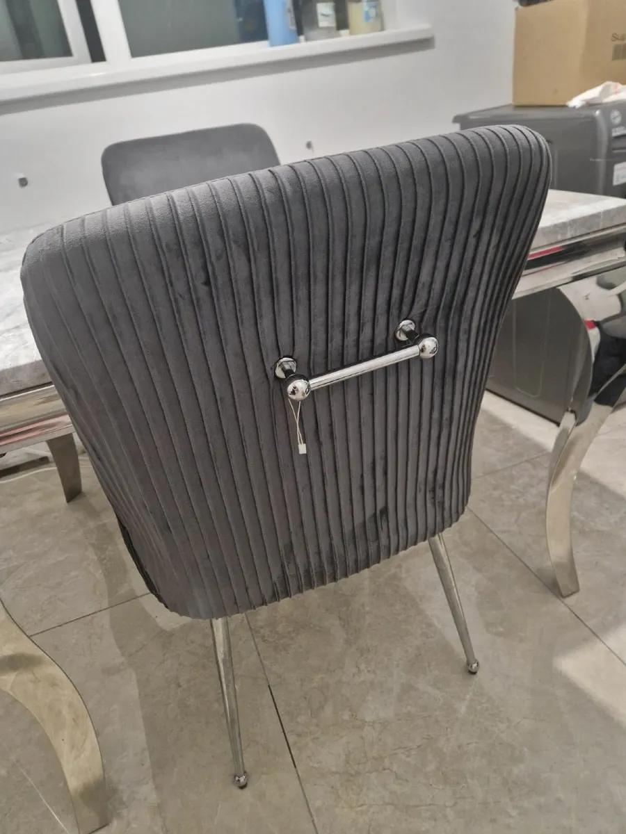 Kitchen table - Image 4