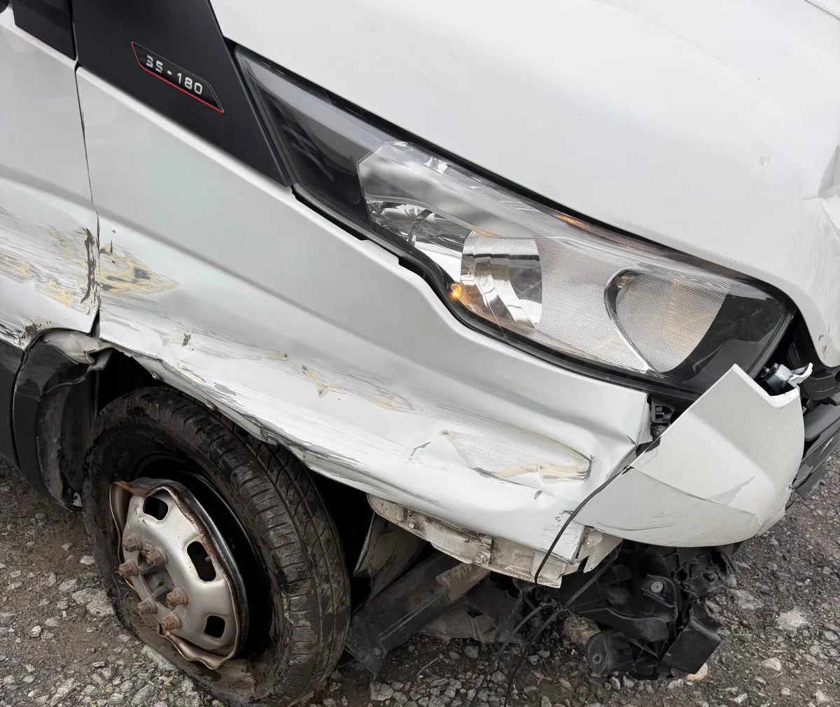 Iveco Daily 3.0D 2022 Twin Wheel - Image 3