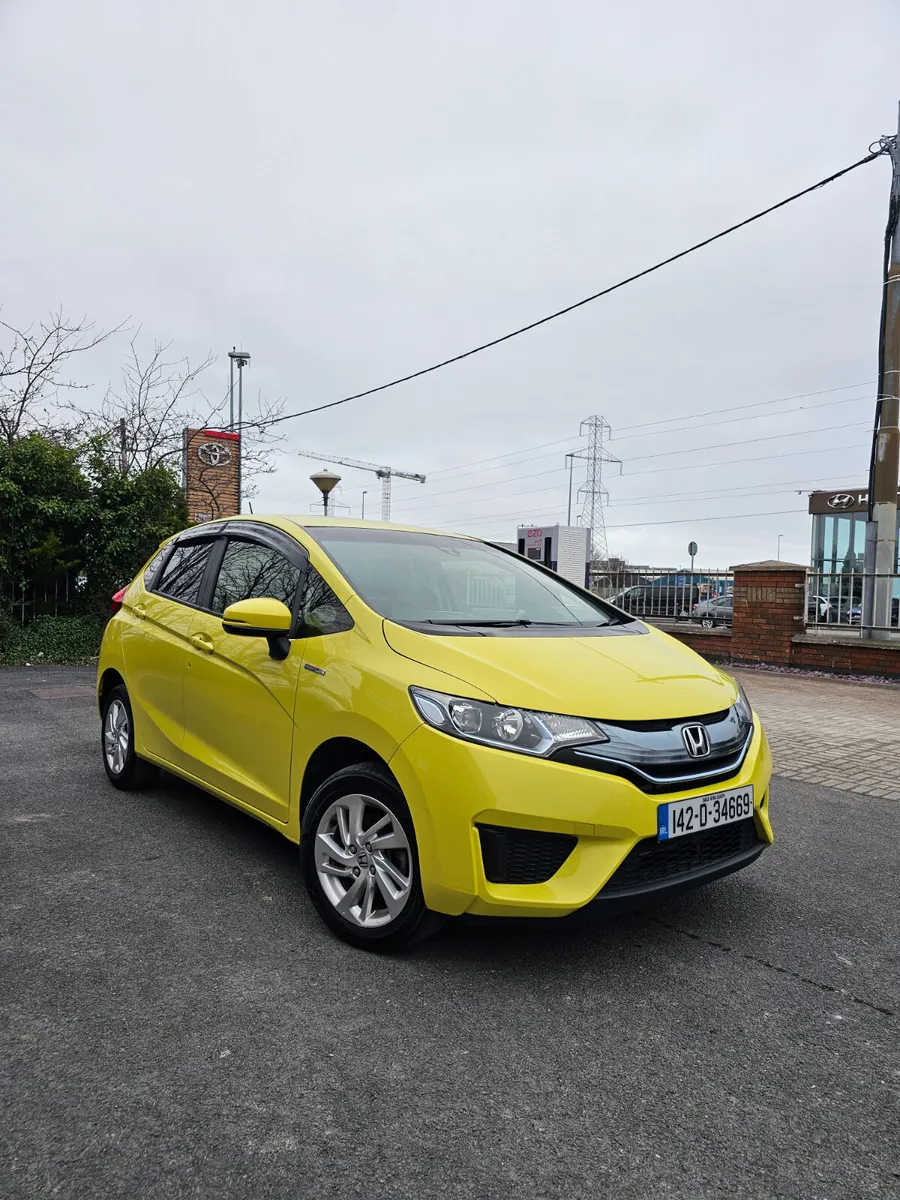 Honda Fit 2014 - Image 2