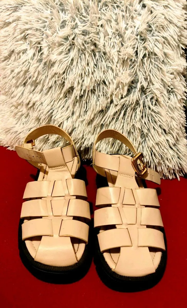 🩰 Primark Chunky Woven Sandals – Size UK 4 / EUR - Image 1