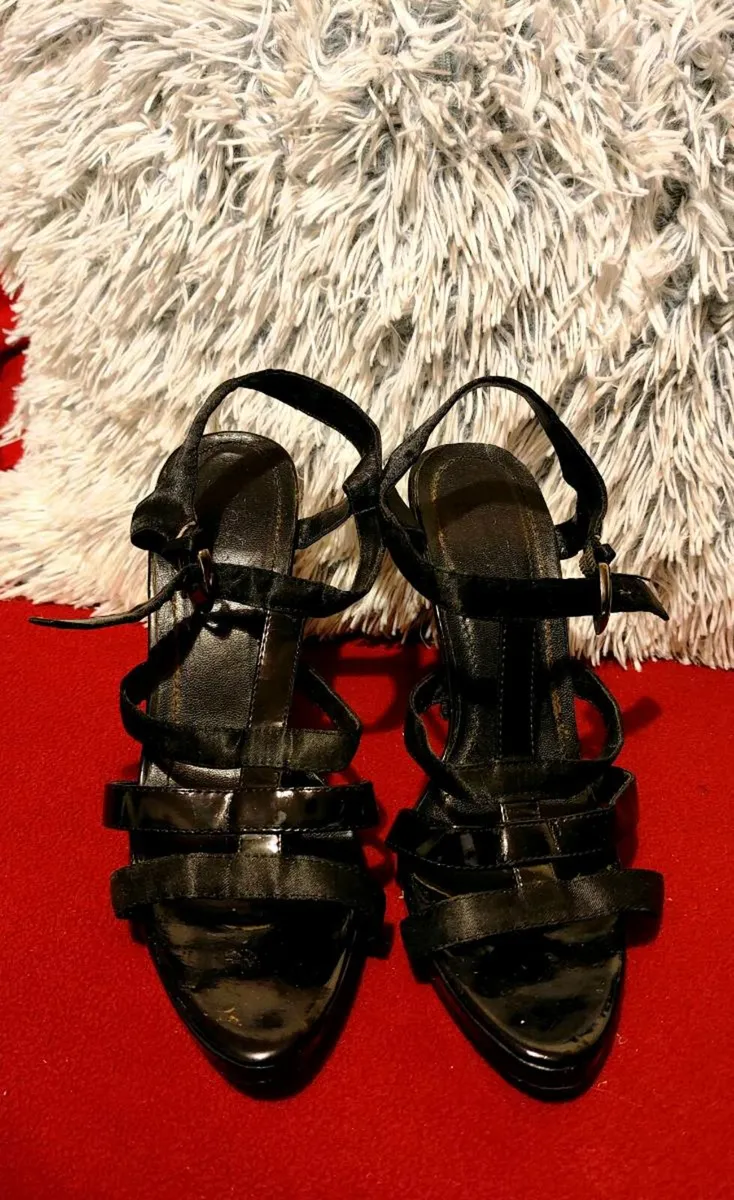 Elegant Black Strappy Heels – Size UK 5 / EUR 38 - Image 1