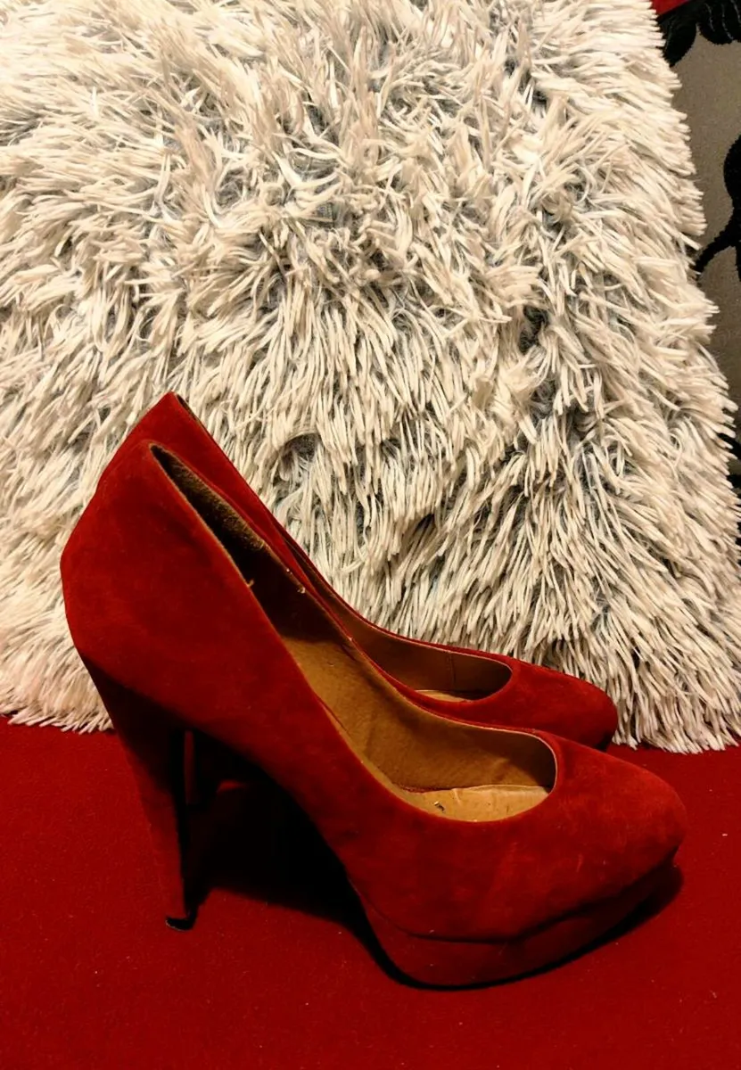 EBO Red Suede Platform Heels – Size UK 6/39 - Image 4