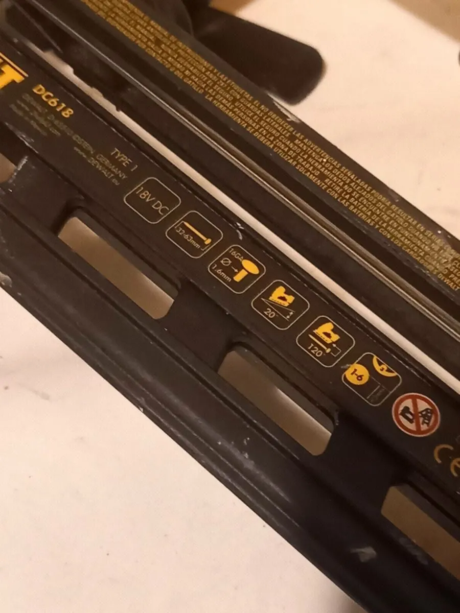 DeWalt 2nd Fix Nailer - Image 3