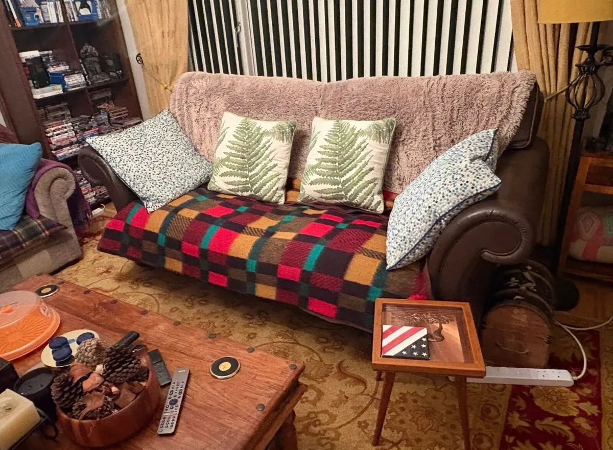 Leather sofa - Image 4