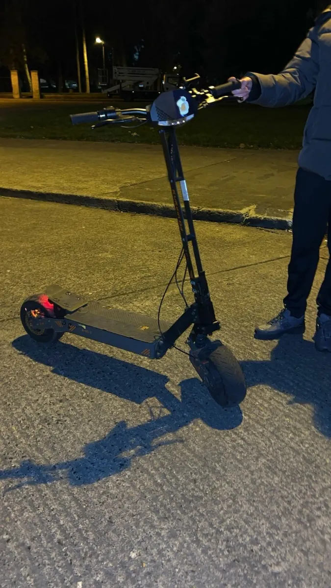 Kukirin g4 - Image 1