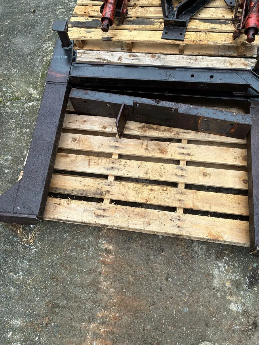 Massey loader brackets - Image 3