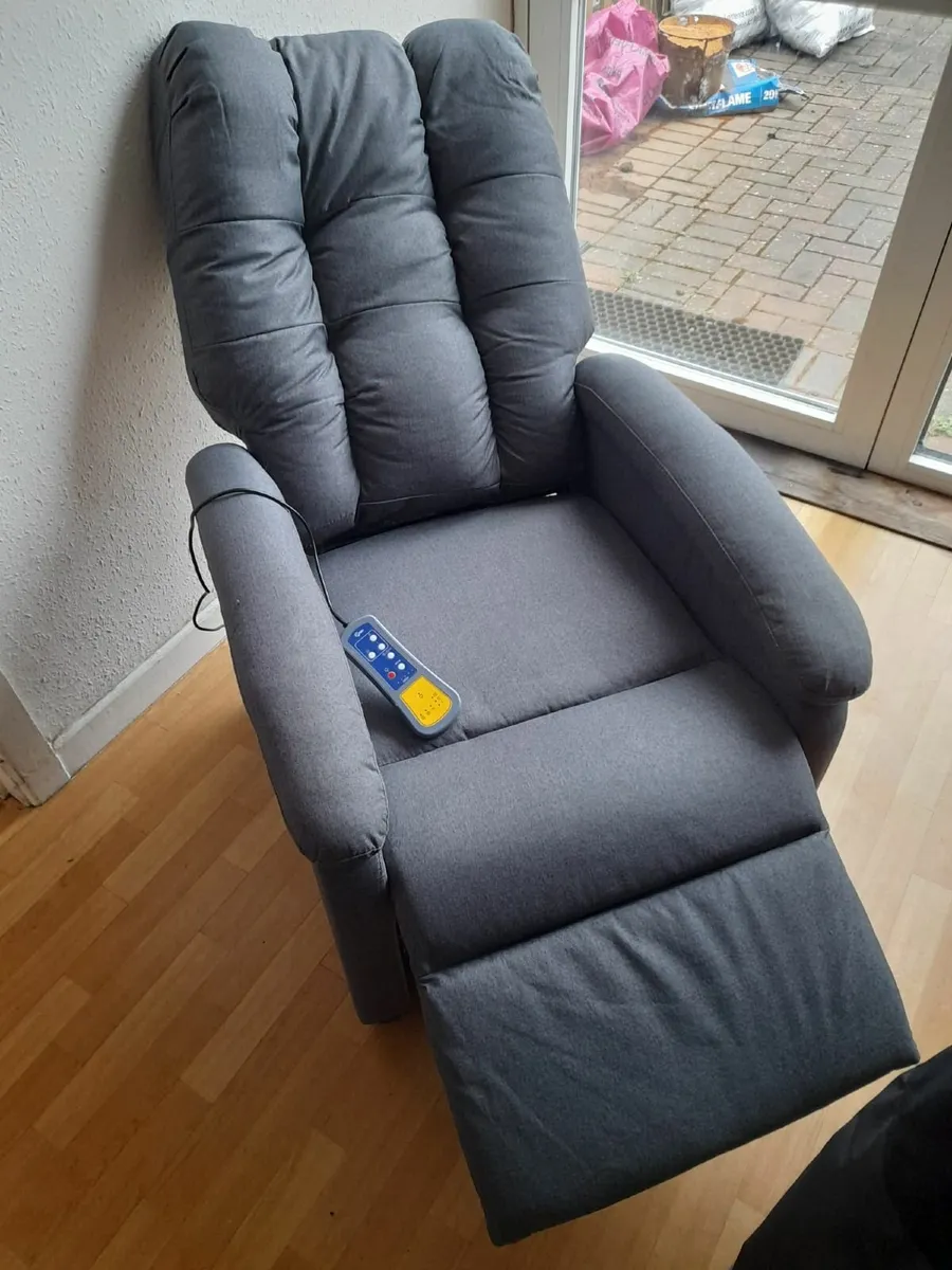 Recliner massage armchair - Image 1