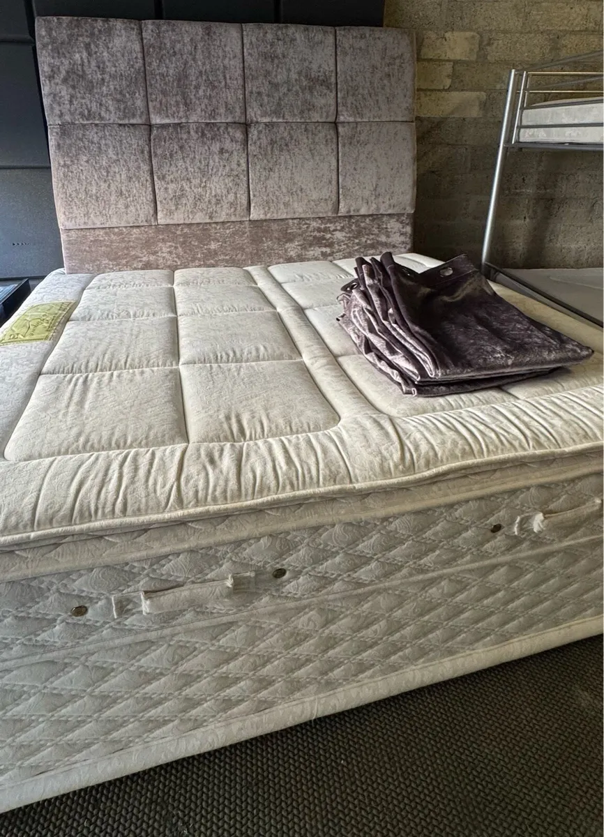 Superking 6ft Bed with Headboard & Curtains - Image 1