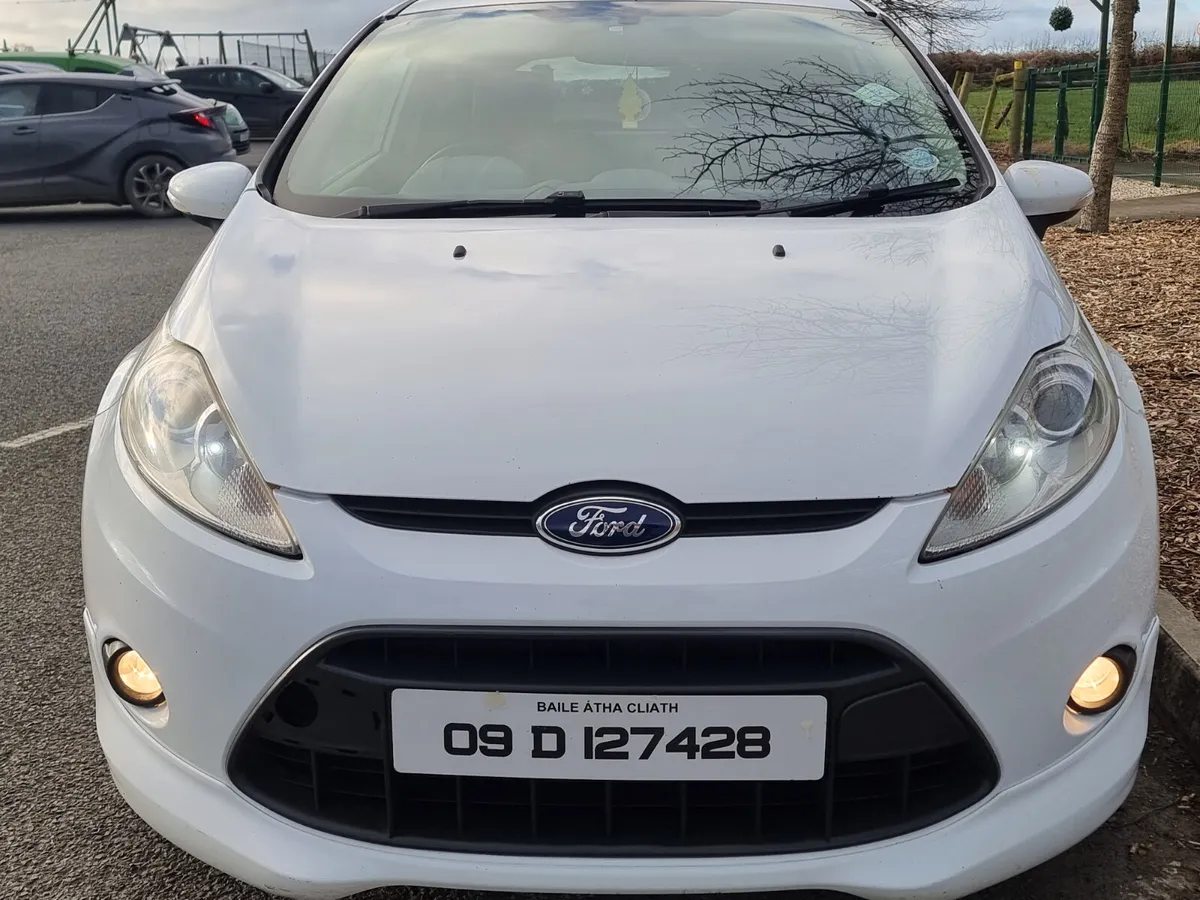 Ford Fiesta 2009 diesel ⛽️ €2900 - Image 2