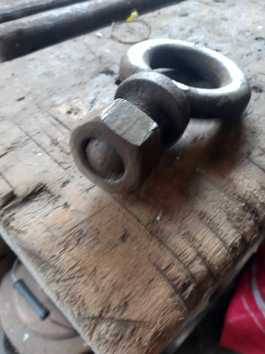 Vintage heavy duty lifting eye bolt - Image 3