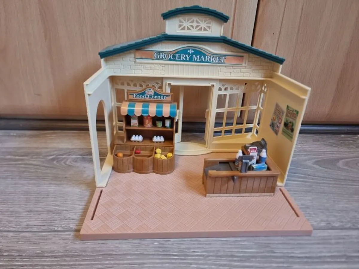 Sylvanian Family Grocery Market - Image 1