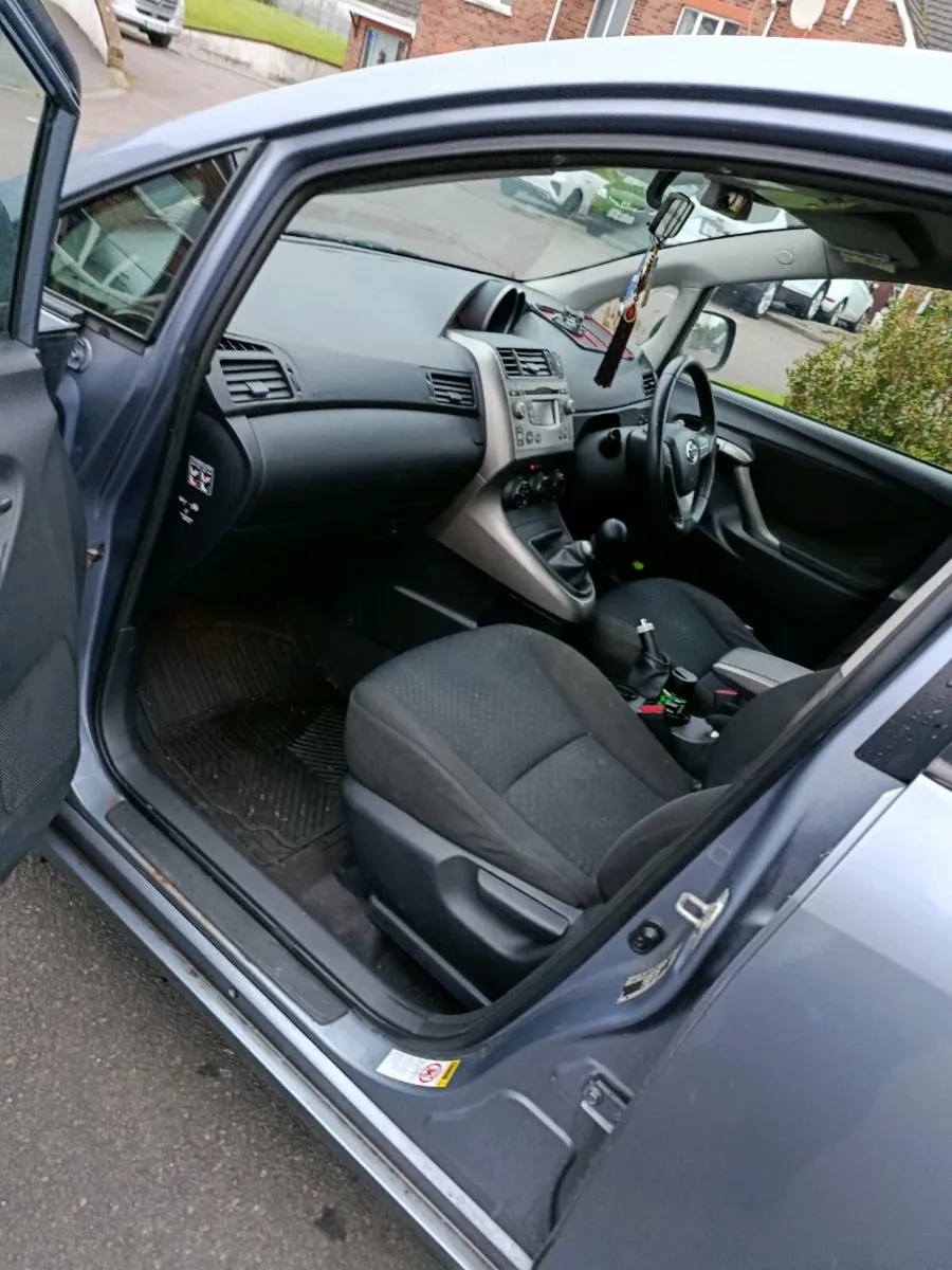 TOYOTA VERSO - Image 2