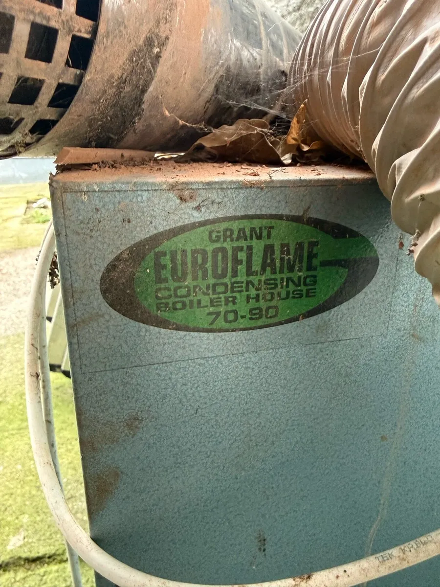 Oil burner - Image 1