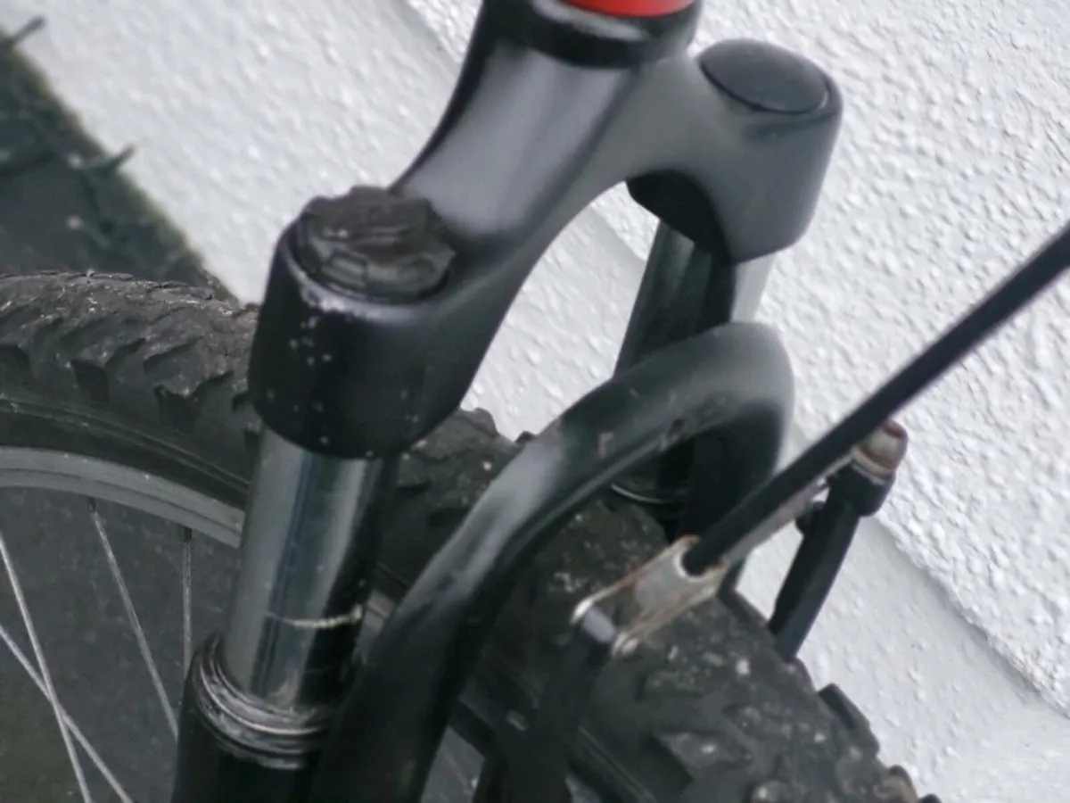 TREK MOUNTAIN BIKE USED IN WORKING ORDER - Image 3