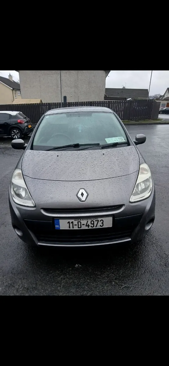Renault Clio 2011 - low mileage and NCT May 2026 - Image 1
