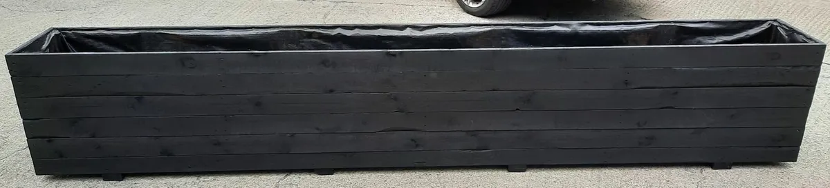 Long Outdoor Wooden Planter 3.5m - Image 4
