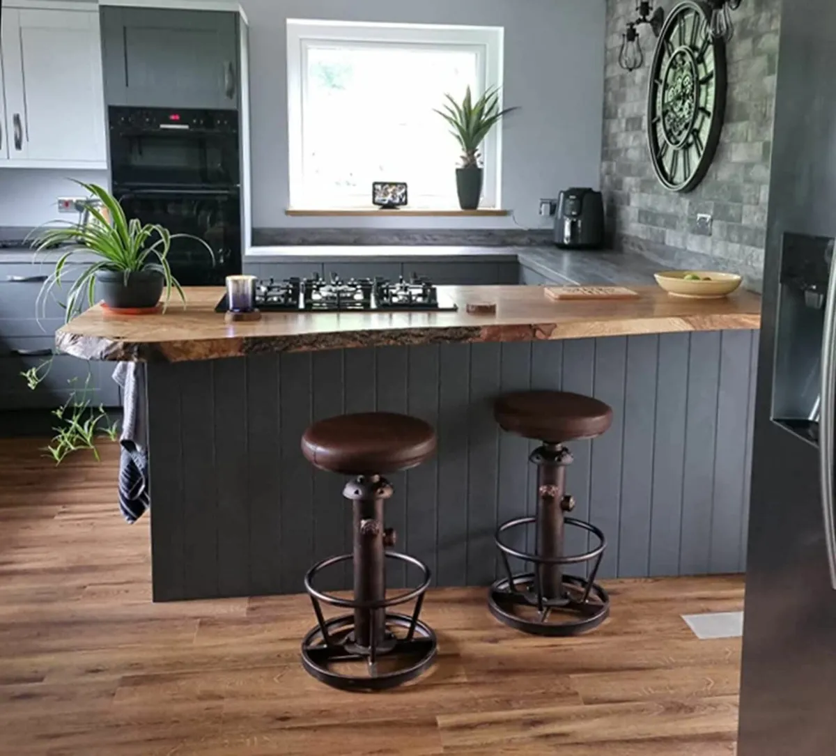 Vintage Bar Stools Fire Hydrant Design Swivel PU - Image 2