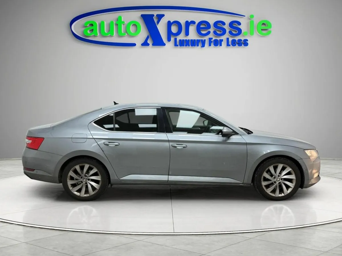 Skoda Superb 2.0TDI Business 150BHP 5DR - Image 3