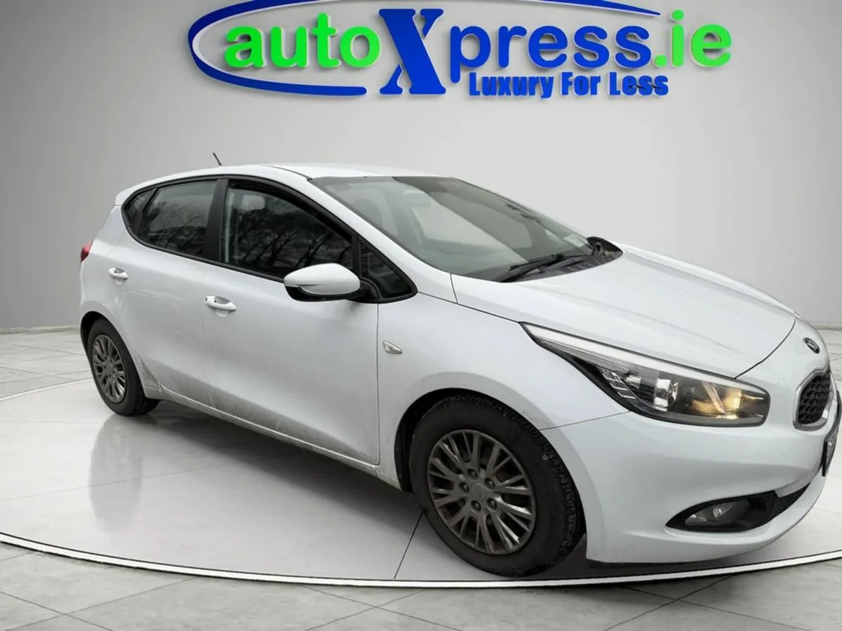 Kia Ceed 1.4 Crdi 1 5DR - Image 1