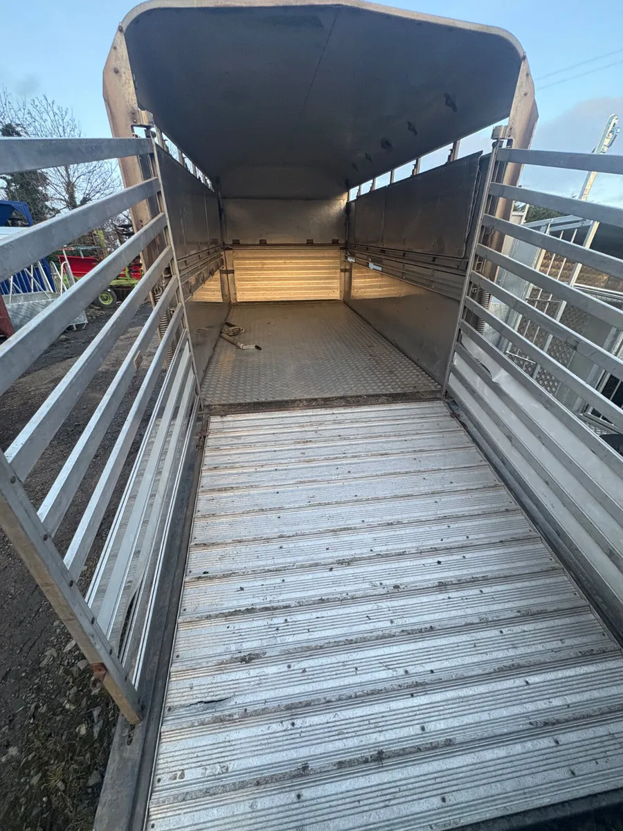 Ifor Williams 12ft dp cattle trailer - Image 3