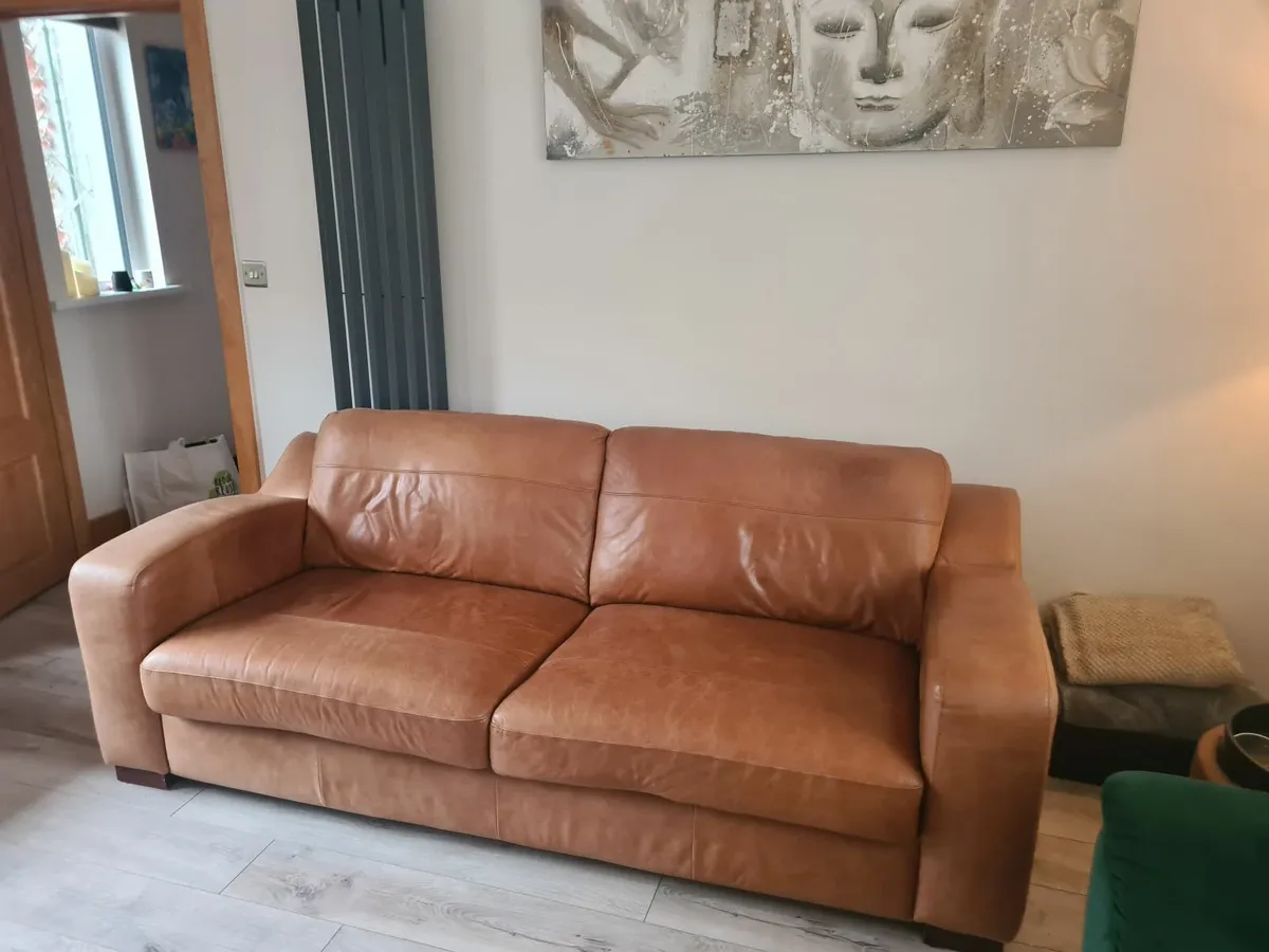4 Seater Leather Couch - Image 3