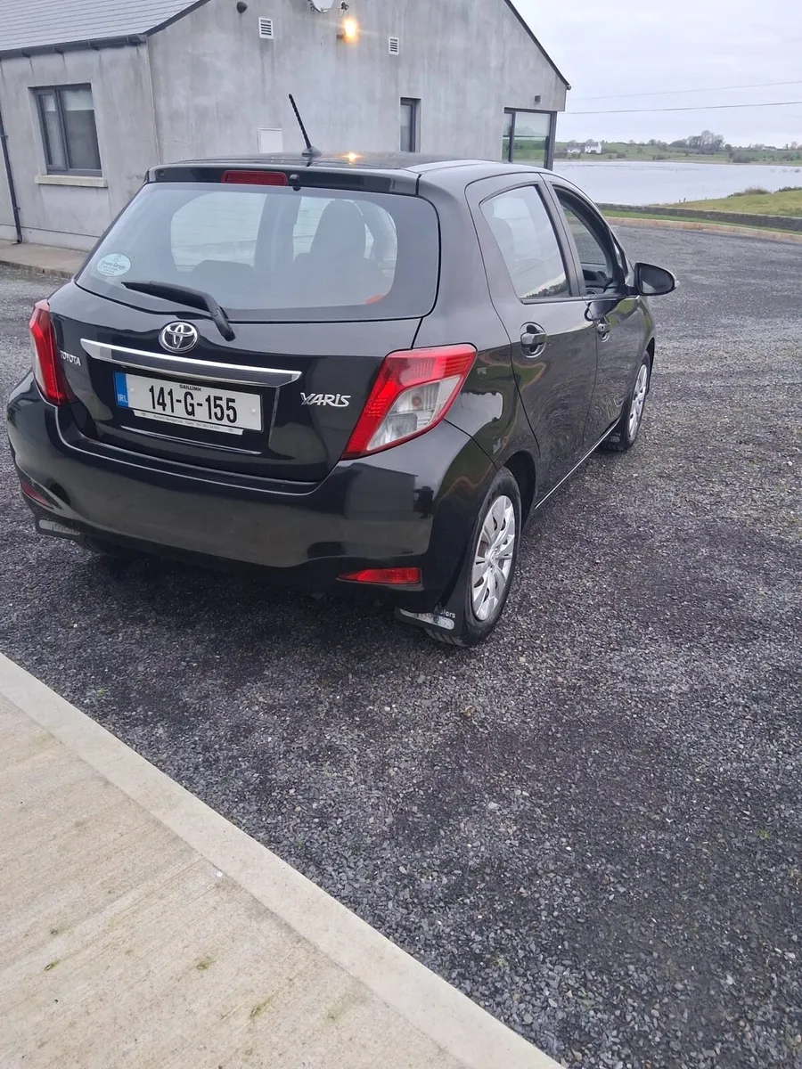 Toyota Yaris Luna - Image 4