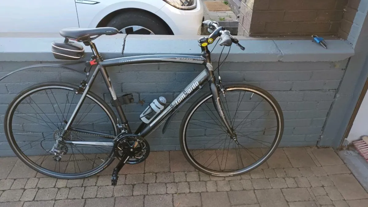 Lombardo Ventimiglia hybrid bicycle. - Image 1