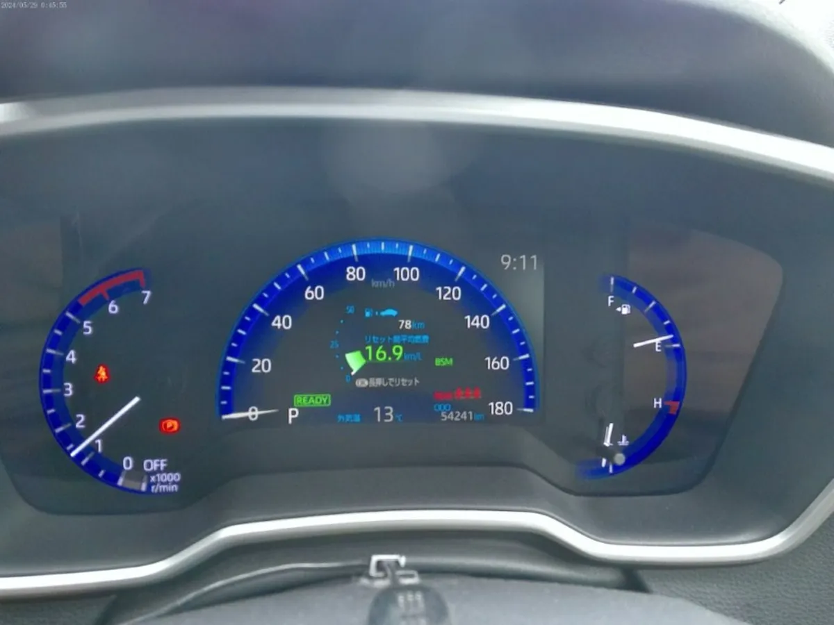 2018 Toyota Corolla Sport Hybrid Automatic - Image 4