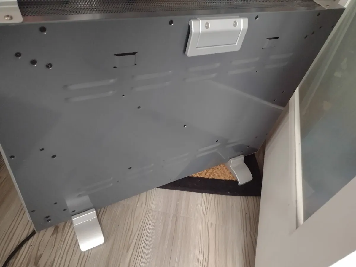 As new floor standing panel heater(digital) - Image 3