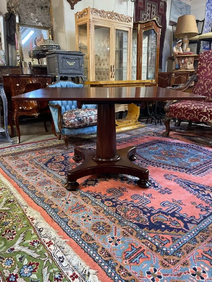 SALE ! Was 550 Now 450 !! English 19th Century Mahogany Tilt-Top Table - Image 2