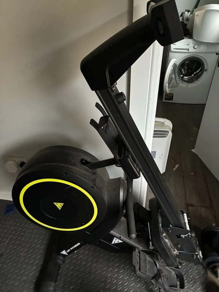 rowing machine - Image 1