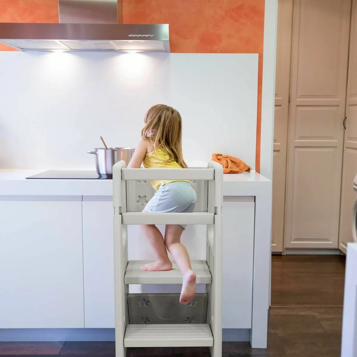 Kitchen Kids Step Stool with Adjustable Height - Image 2