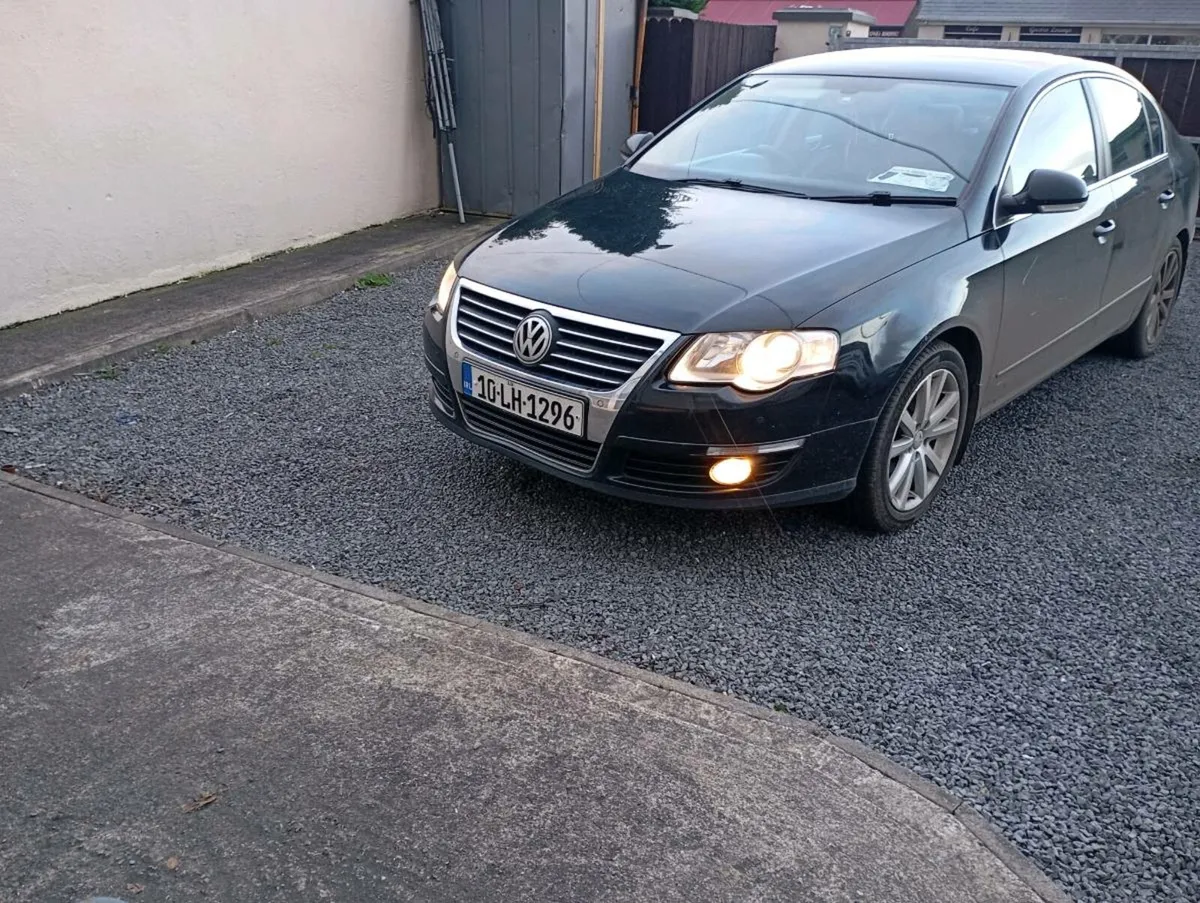 Volkswagen Passat 1'6 TDI 2010 - Image 1