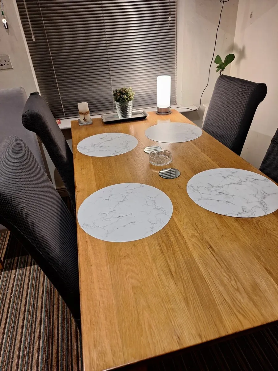 Dining chairs - Image 1