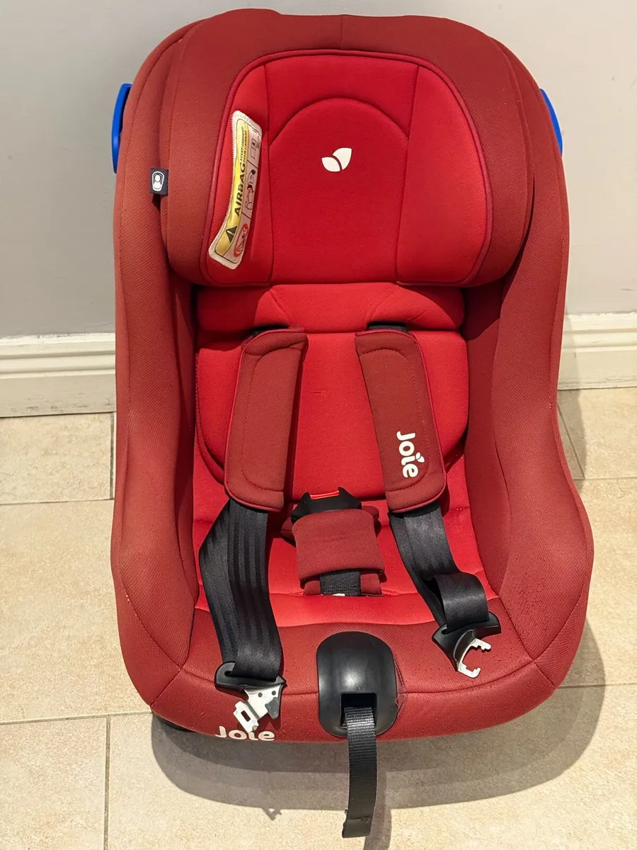Joie Stages Car Seat (0–18kg) – Good Condition - Image 1