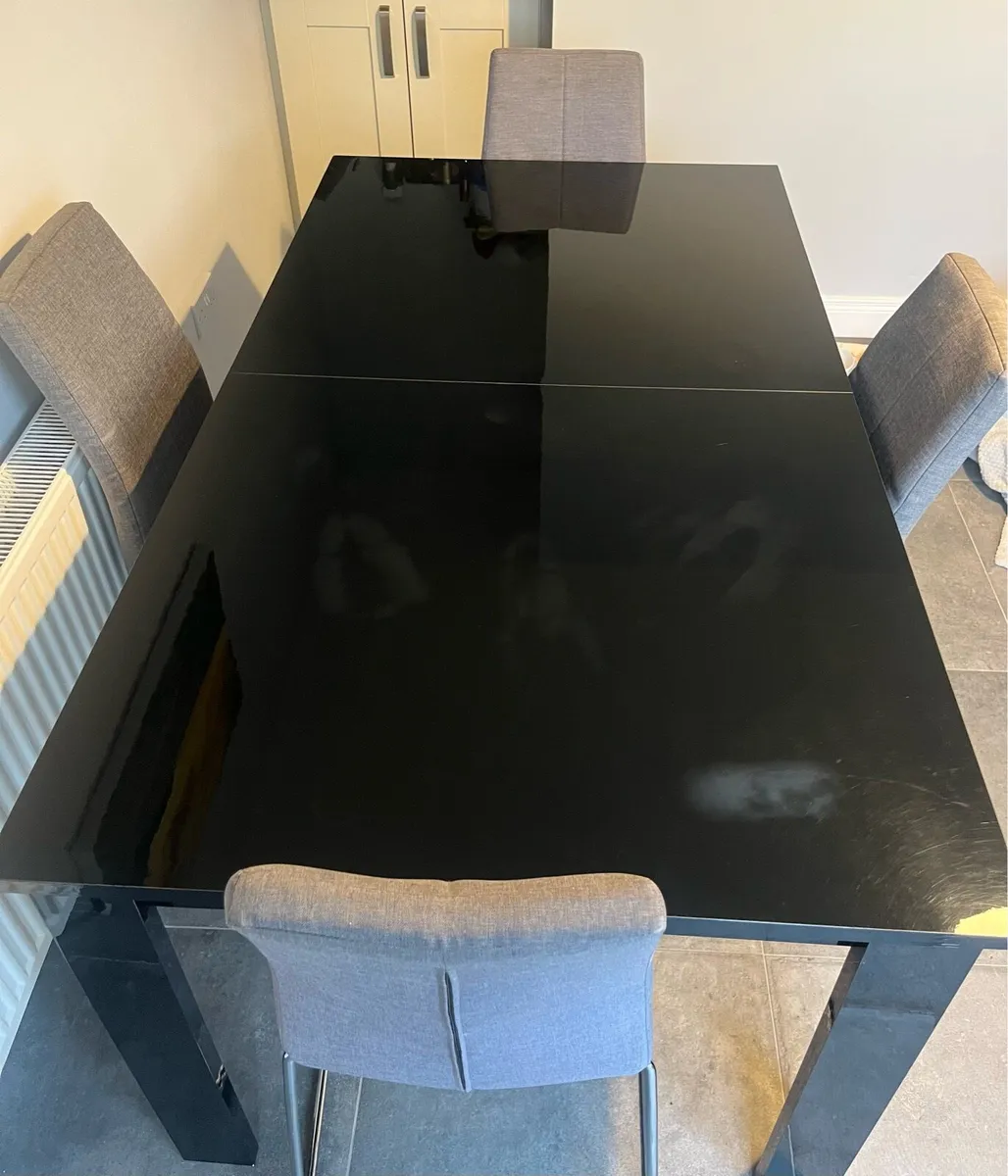 Dining table and 4 chairs - Image 2