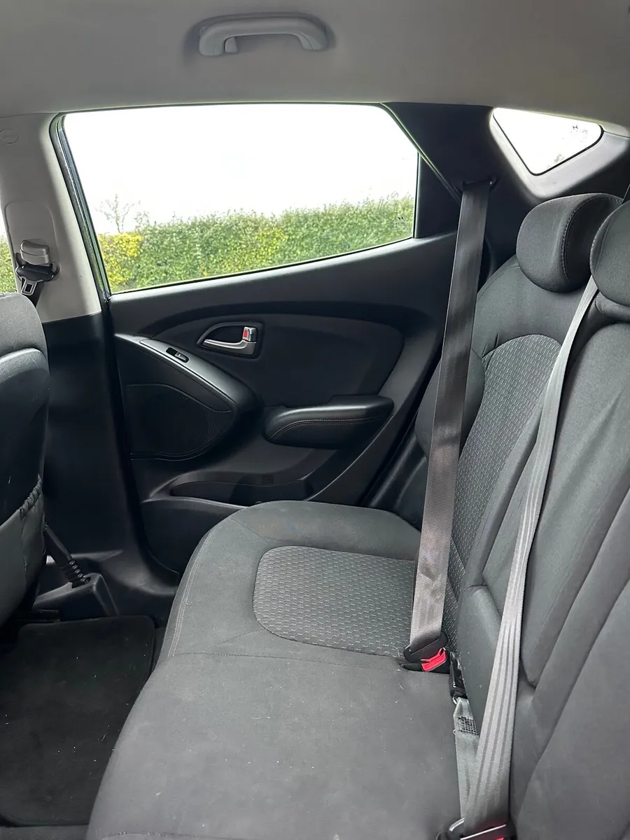 Hyundai ix35 2011 - Image 2