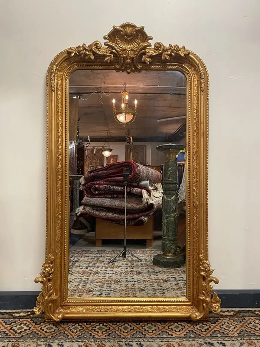 SALE ! Was 495 Now 395 ! Beautiful French Style Shell Top Gilt Frame Mirror. - Image 1