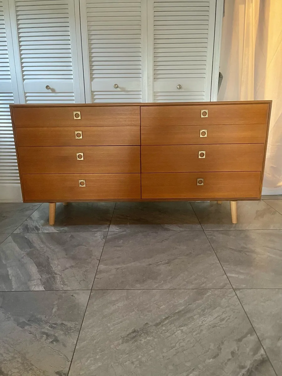 Mid century G plan sideboard / drawer bank - Image 3