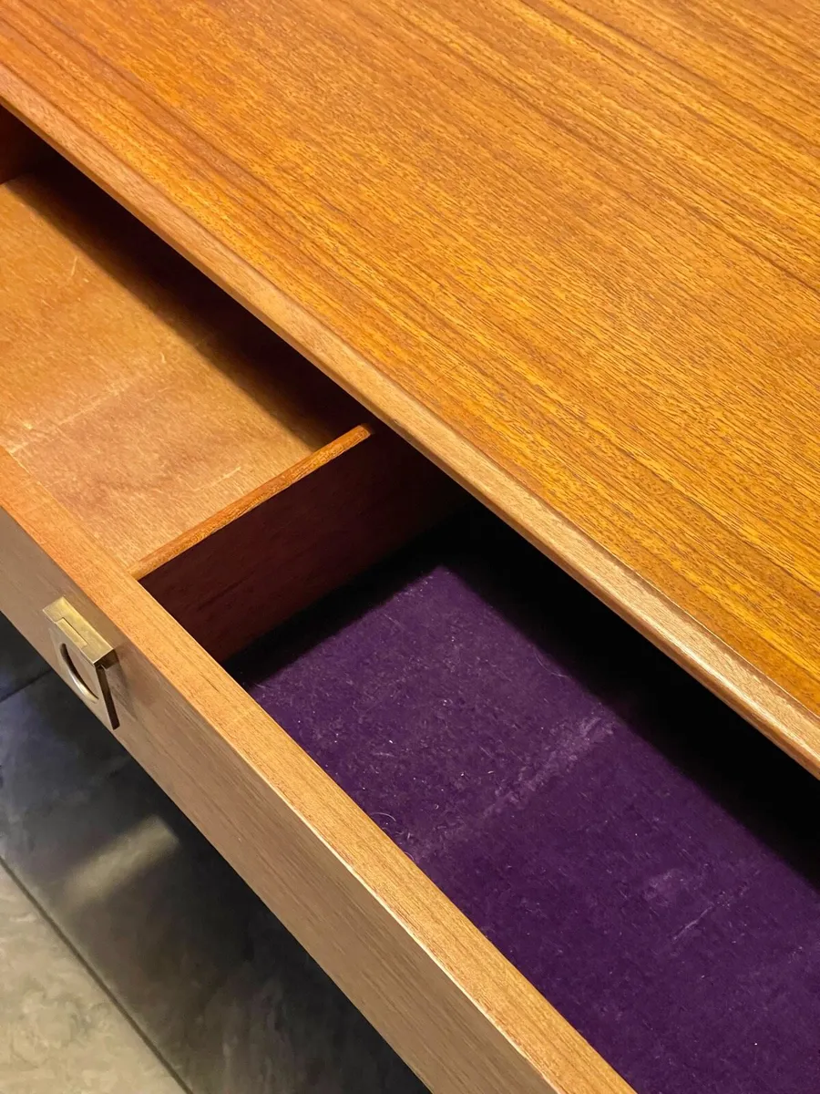 Mid century G plan sideboard / drawer bank - Image 4