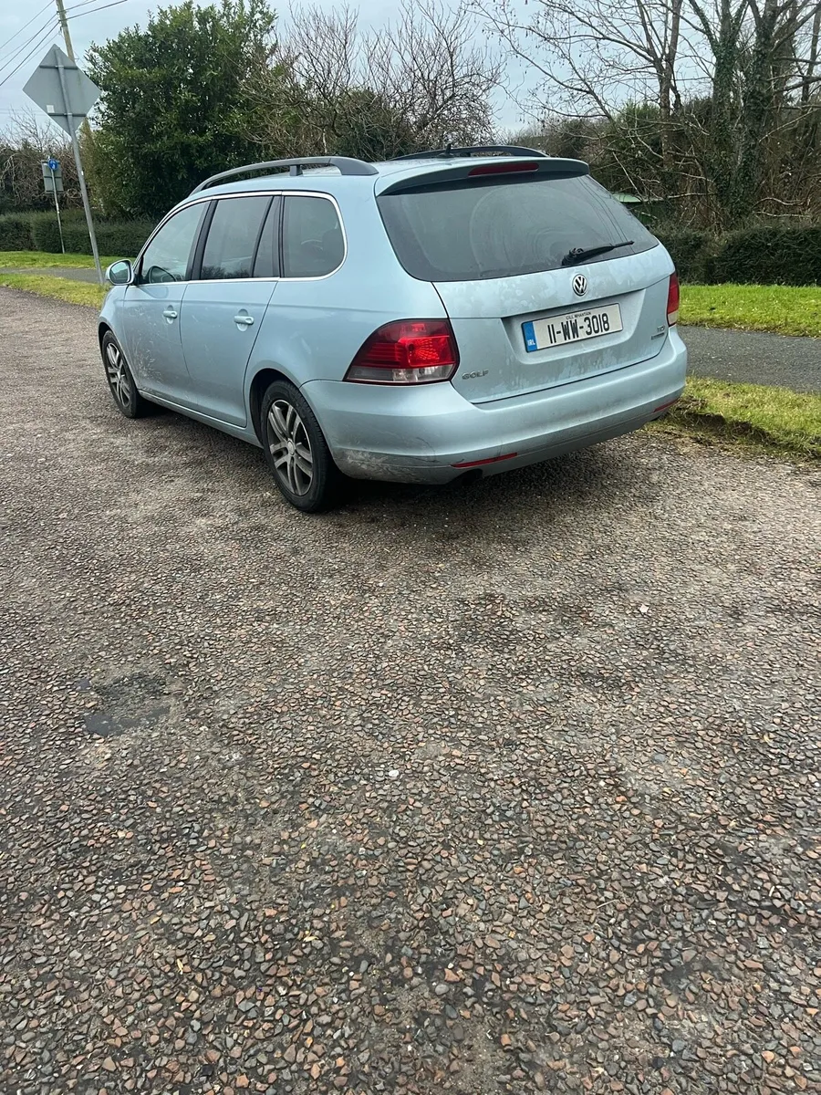 Volkswagen Golf 1.6 Diesel 2011 estate read add - Image 4