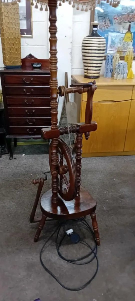 Spinning Wheel Standard Lamp - Image 2