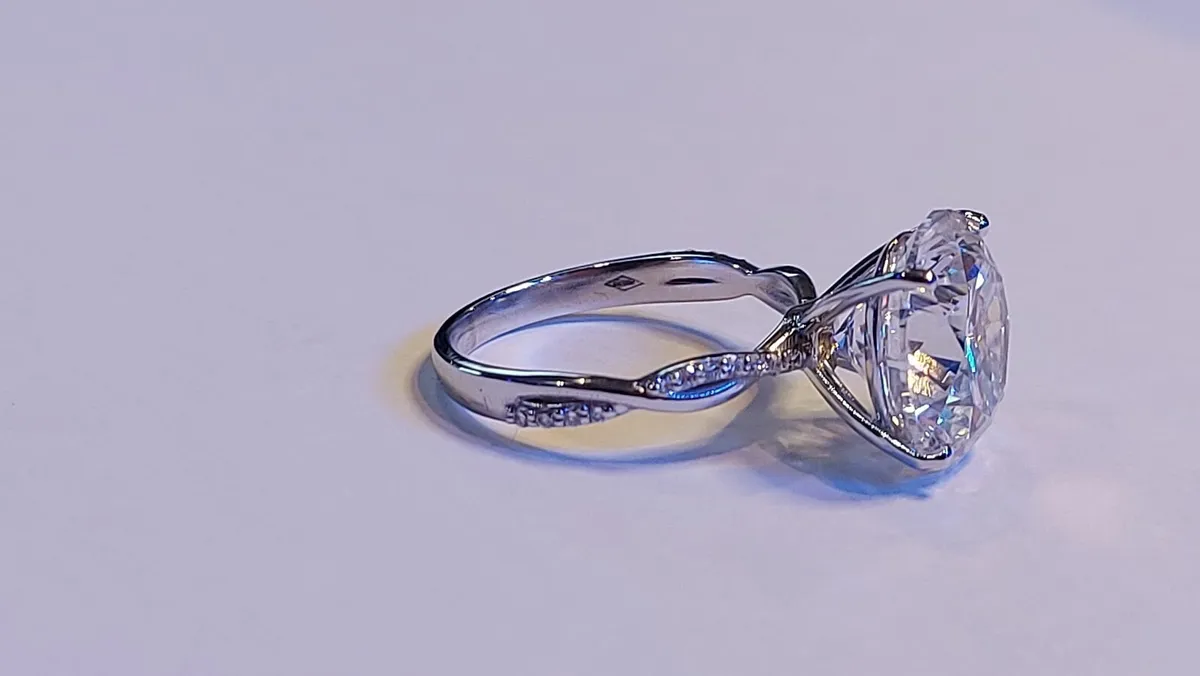 14k Gold ring with 7.16 ct Lab-Grown Diamond, 7.01 - Image 4