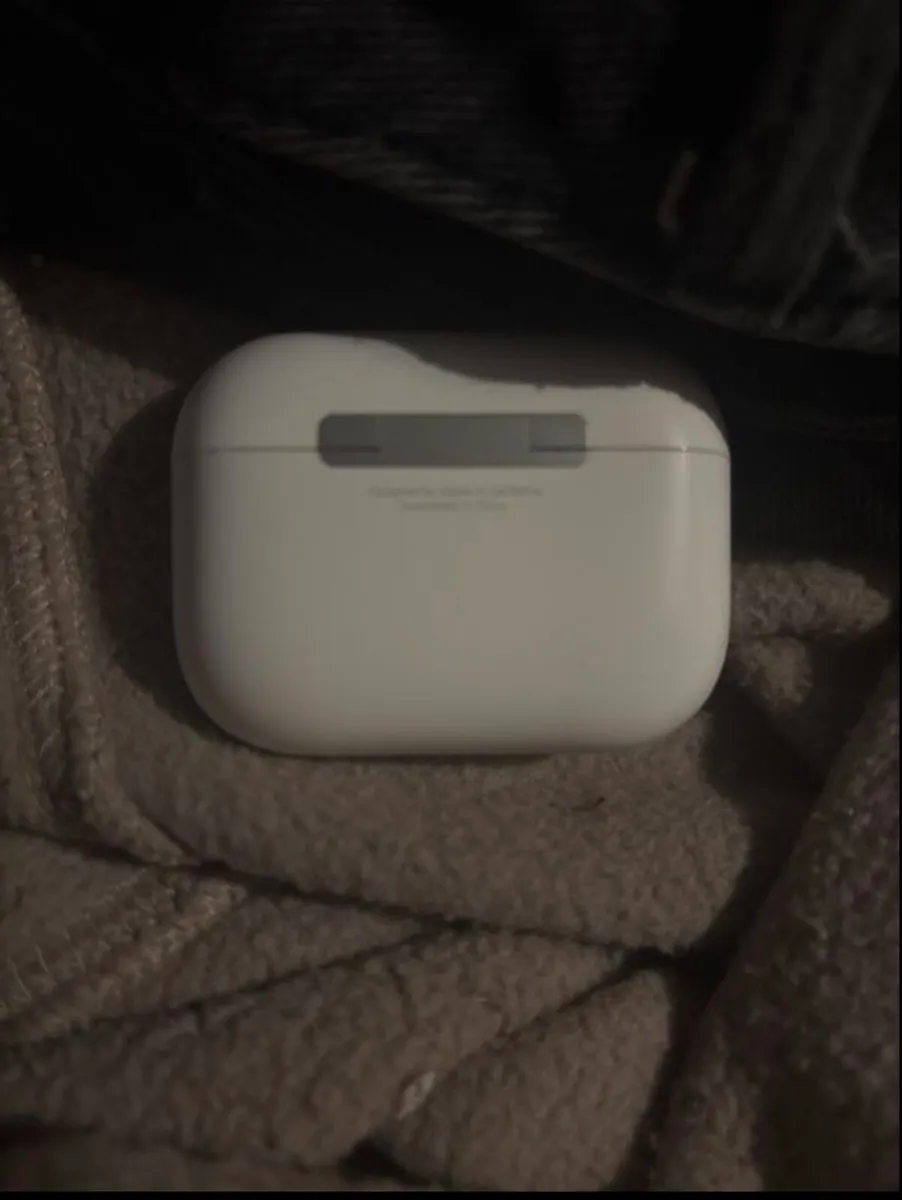 Airpods - Image 3