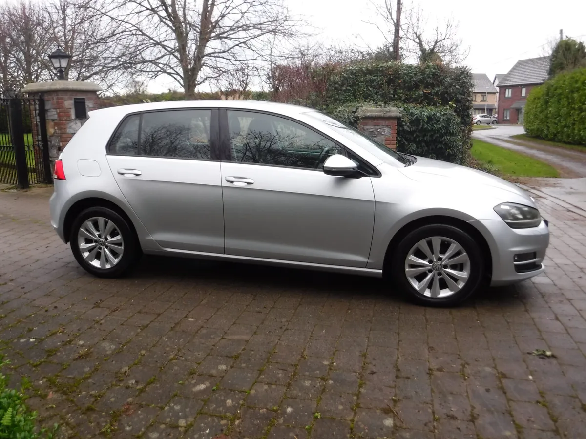 VW GOLF 1.2 AUTO DSG COMFORTLINE - Image 2