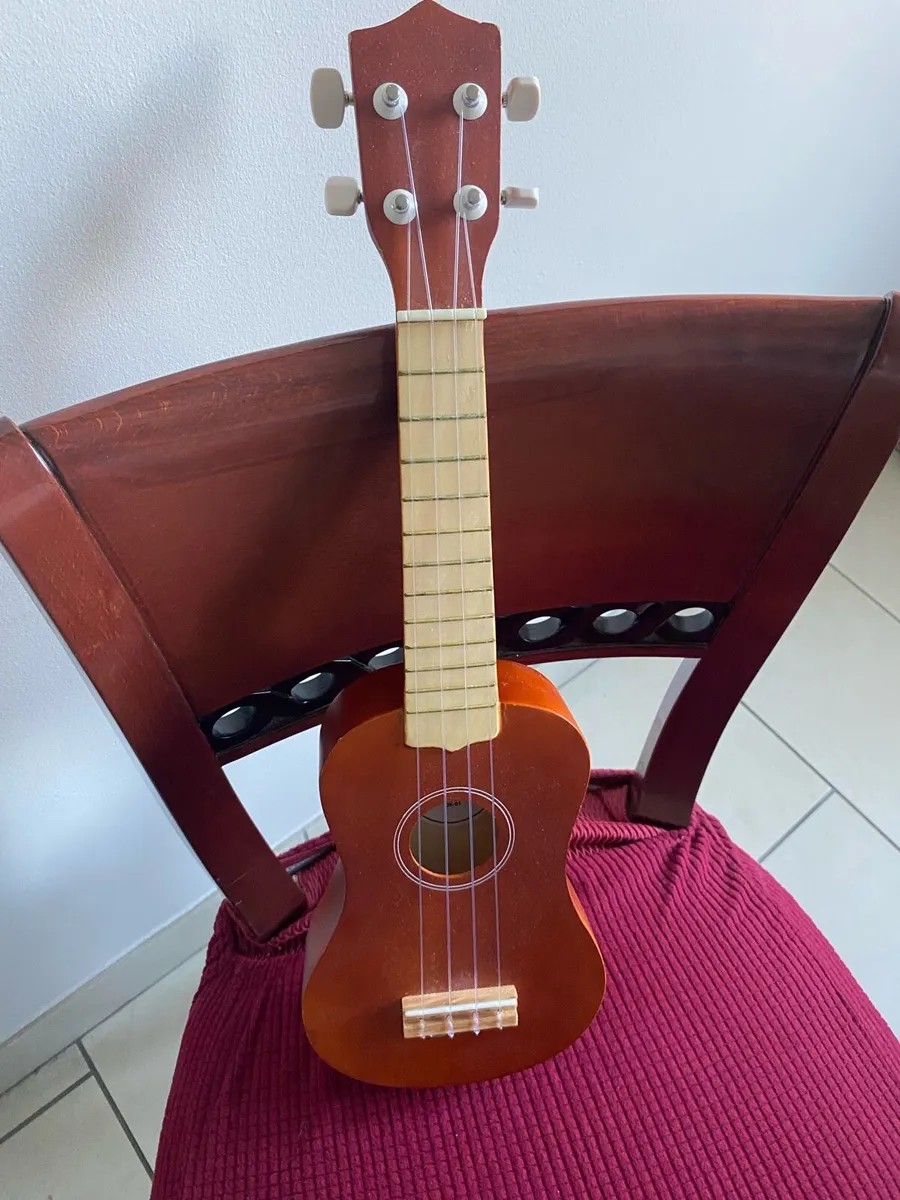 Gear4 Music Ukulele - Image 1