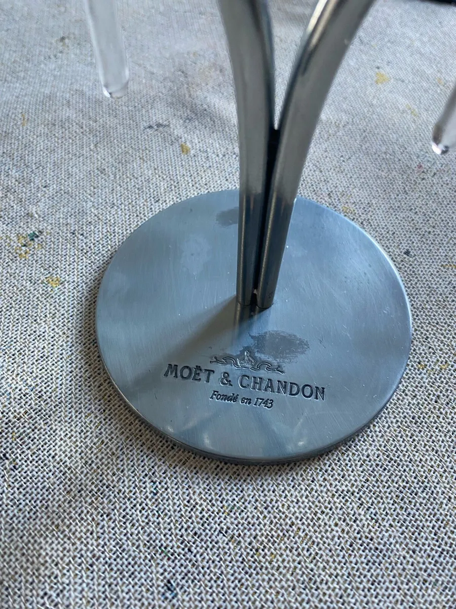 Rare Moet & Chandon Collector’s Pieces - Image 4