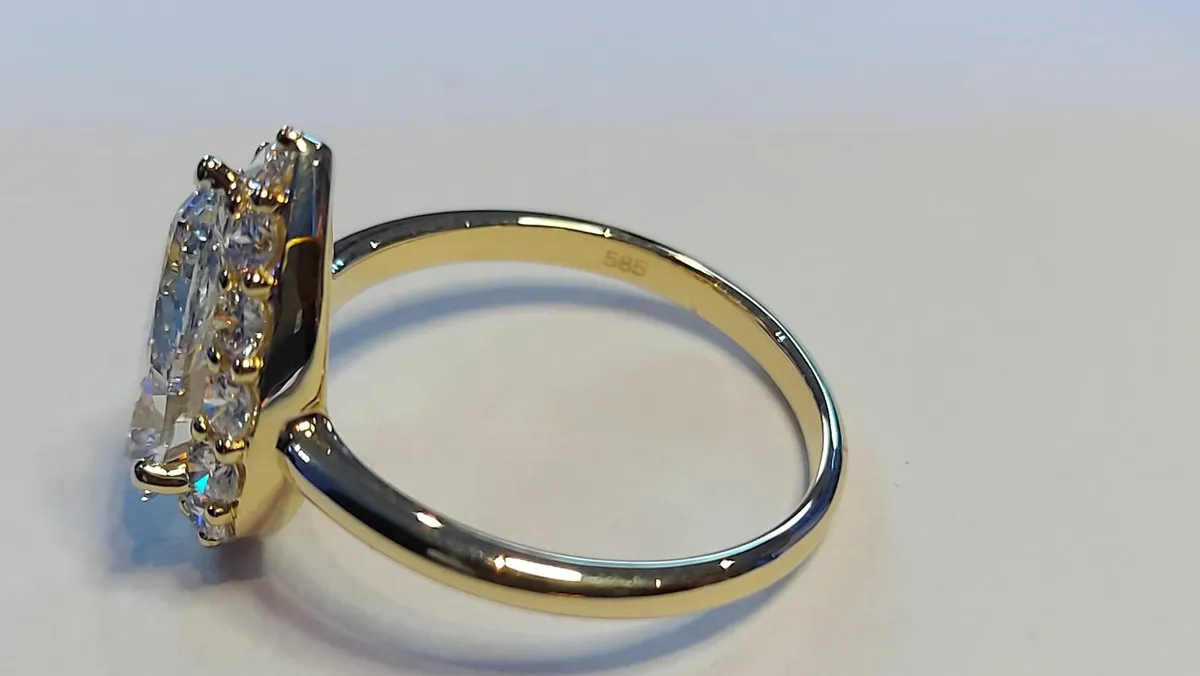 14 KT Gold Ring with 2.72 ct Lab Grown Diamond IGI - Image 2